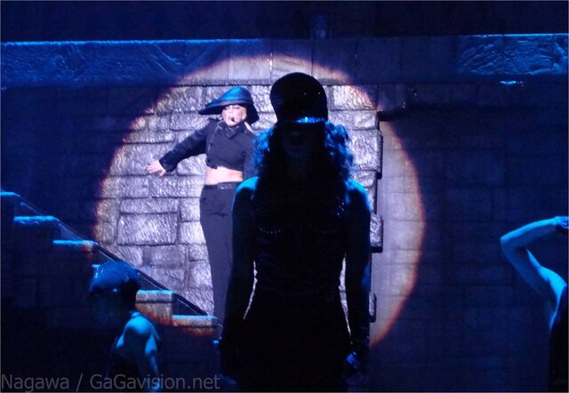 File:The Born This Way Ball Tour Scheiße 005.jpg