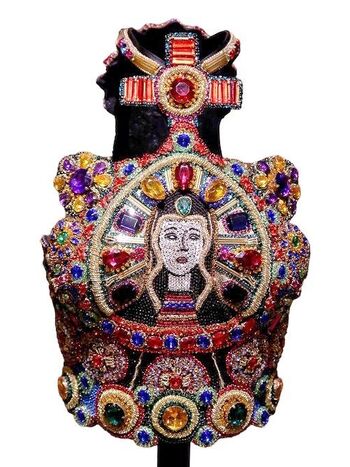 File:Versace-fall-1991-rtw-crystal-top-profile.jpg