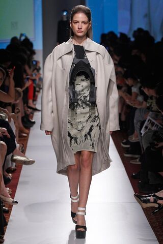 File:Francine Fröhlich - 2013 Graduate Collection.jpg