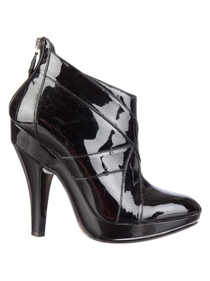 File:Burberry-Ankle Boots Patent Leather.jpg