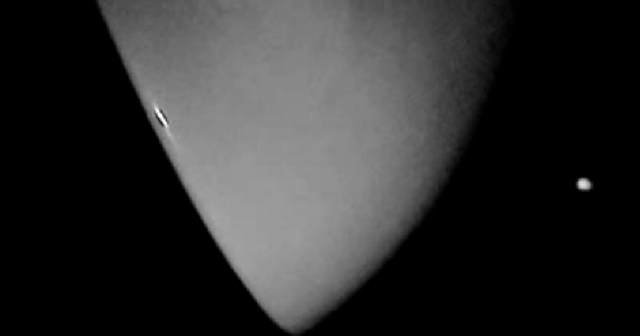 File:Toilet Film 030.png