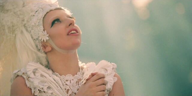 File:G.U.Y. - Music Video 022.jpg