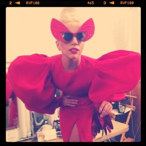 File:9-12-11 Annie Leibovitz BTS 001.jpg
