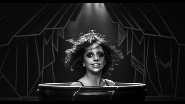 File:Applause Music Video 015.jpg