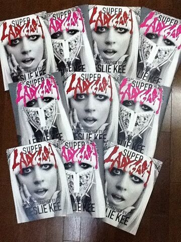 File:SuperLadyGaga-LeslieKee-2.jpg