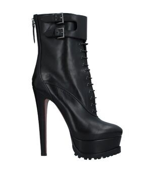 File:Azzedine-Alaïa-lace-up-boots.jpg
