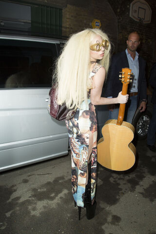 File:10-26-13 Arriving at Studio 68 002.jpg
