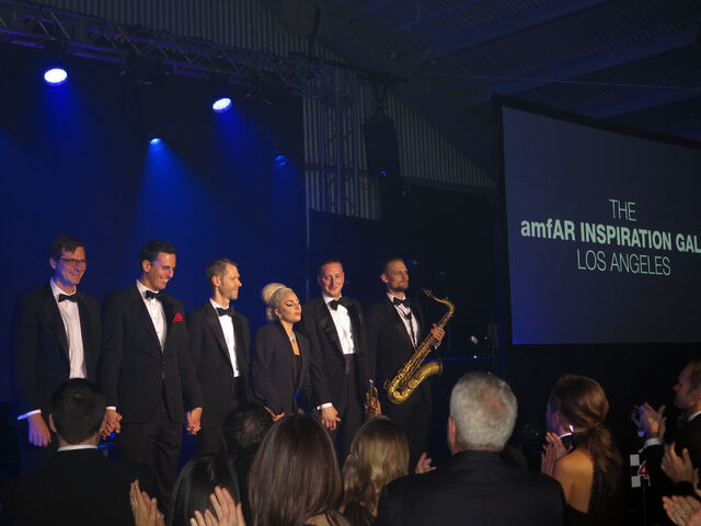 File:10-29-15 Performance at The amfAR Inspiration Gala in LA 003.jpg