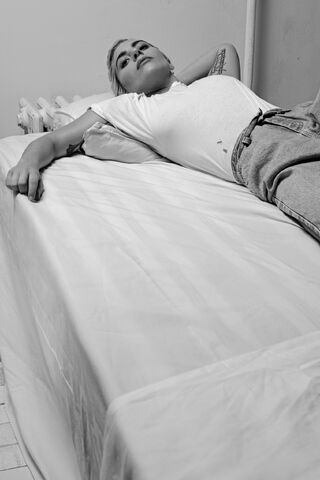 File:0-0-16 Collier Schorr 006.jpg