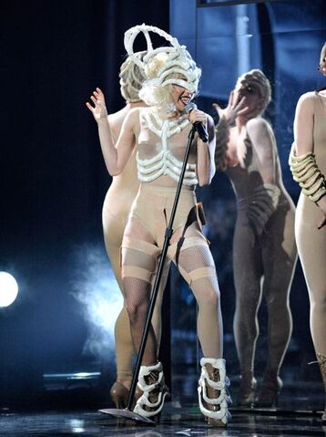 File:11-22-09 Bad Romance AMA.jpg