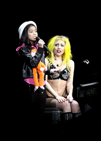 File:3-3-11 The Monster Ball Tour 001.jpg