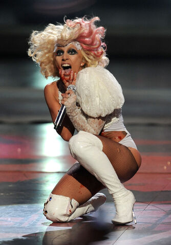 File:Lady-GaGa-MTV-VMA-2009-lady-gaga-8167194-550-789.jpg