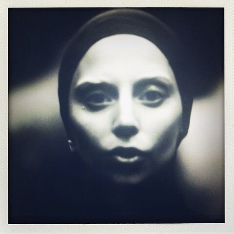 File:7-17-13 Inez and Vinoodh 004.jpg