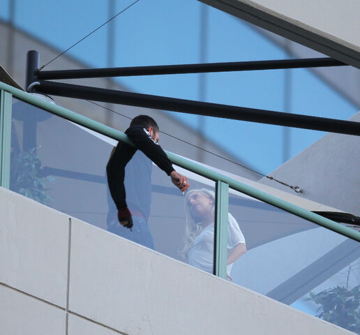 File:6-15-12 On hotel balcony 001.jpg