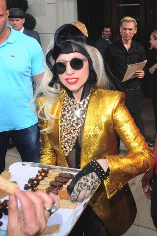 File:GaGa London.jpg