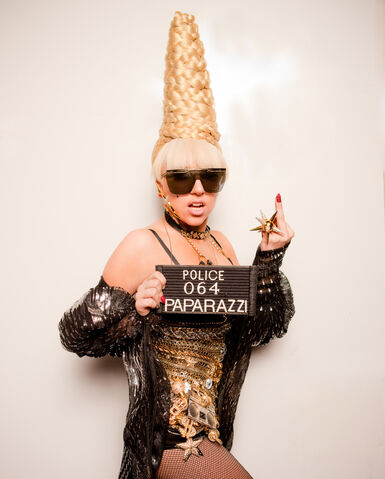 File:Paparazzi 013.jpg