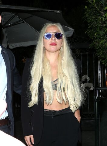 File:9-8-15 Leaving Pump Restaurant in West Hollywood 002.jpg