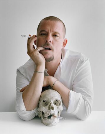File:Alexander McQueen.jpg