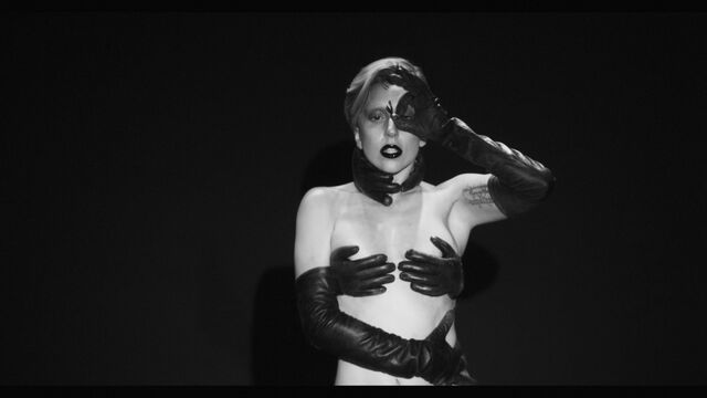 File:Applause Music Video 044.jpg