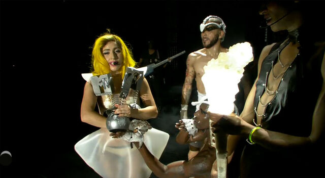 File:11-07-10 EMA Best Song 002.jpg