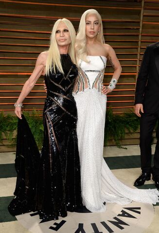 File:3-2-14 Vanity Fair Oscars After Party Red Carpet 002.jpg
