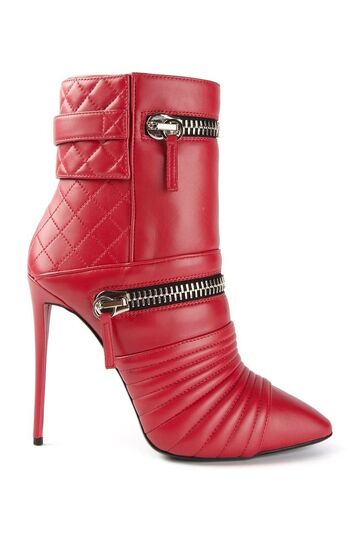 File:Giuseppe Zanotti - Zipped quilted ankle boots.jpg