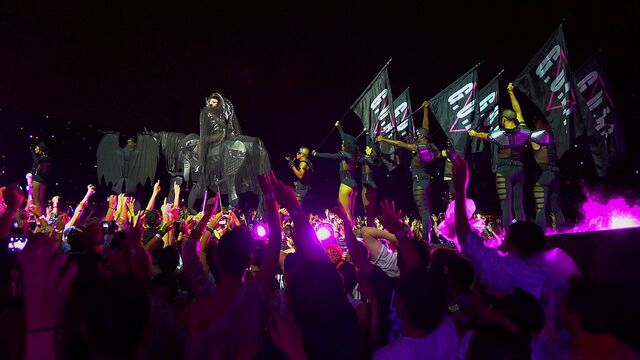 File:The Born This Way Ball Tour Highway Unicorn 011.jpg