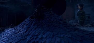 Kubo-and-the-Two-Strings-feathers-land