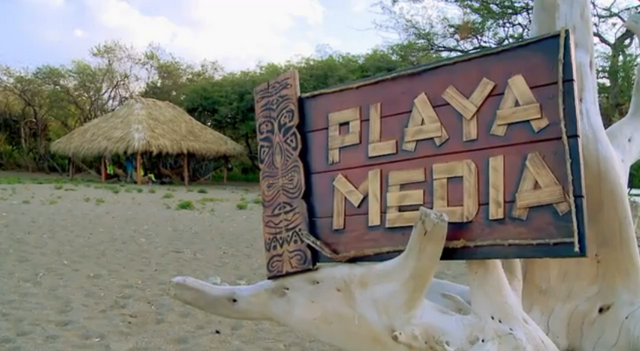 Archivo:Playa Media1.png