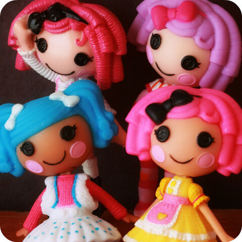 File:Lalaloopsy dolls.jpg