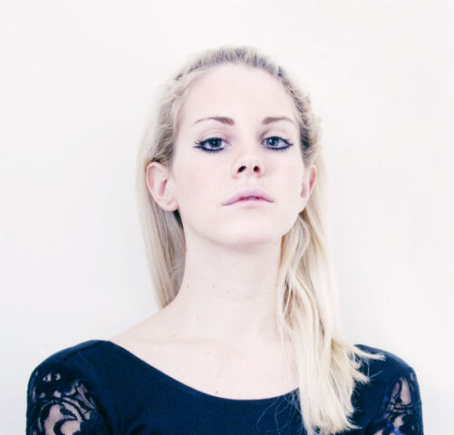 File:Naomi Shon 7 1.jpg