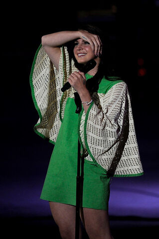 File:10 Lana Del Rey Red Rocks-XL.jpg