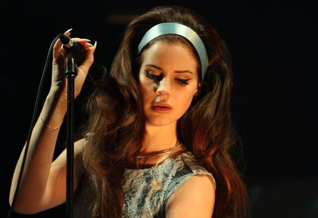 File:Lana-del-rey-spin-off-festival-02.jpg