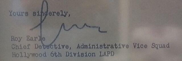 File:RoyEarleSignature.jpg