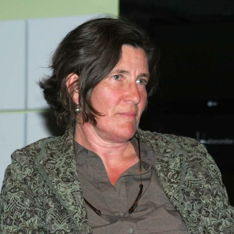 File:Gwyneth Horder Payton.jpg