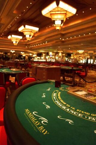 File:LV-MandalayBay03.jpg