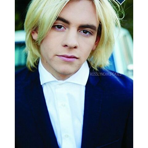 File:Ross Lynch- 91651617543713081160481364703083 n.jpg