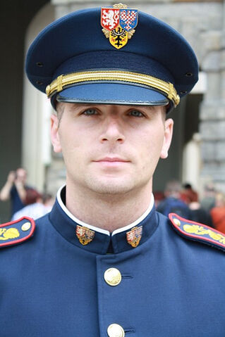 File:-Prague Castle guard-.jpg