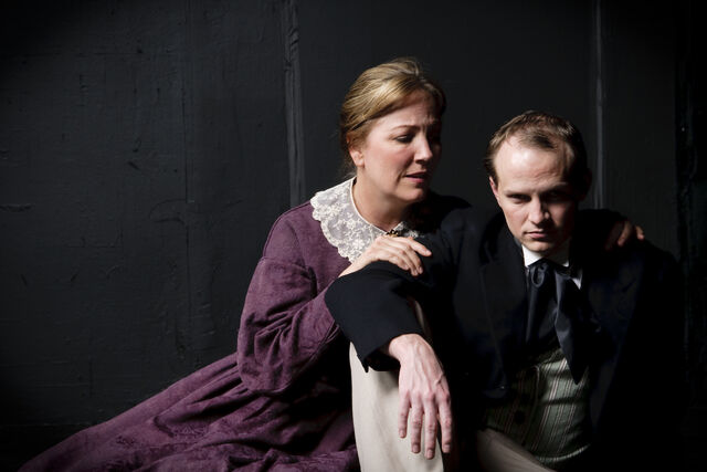 File:Cast portraits 11.jpg