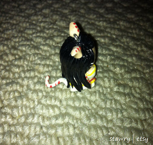 File:Nhan-Fiction Kiya Charm B.jpg