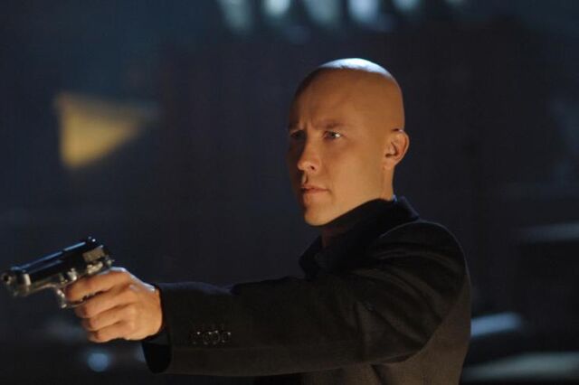 File:Michael Rosenbaum 2.jpg
