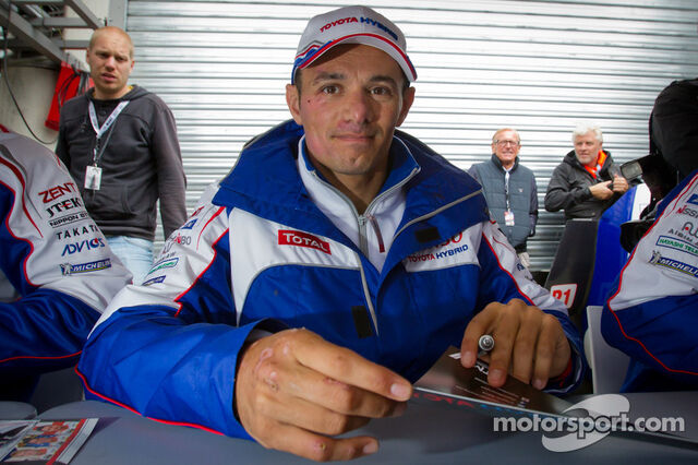 File:Lemans-24-hours-of-le-mans-2012-autograph-session-st-phane-sarrazin.jpg