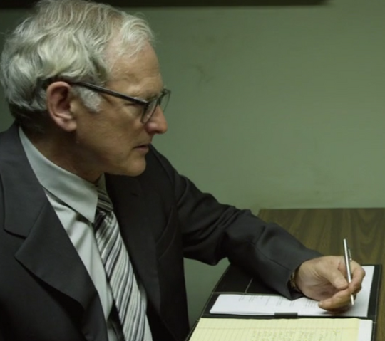 File:Victor Garber.png