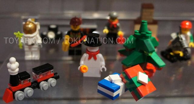 File:City Advent stuff 1.jpg