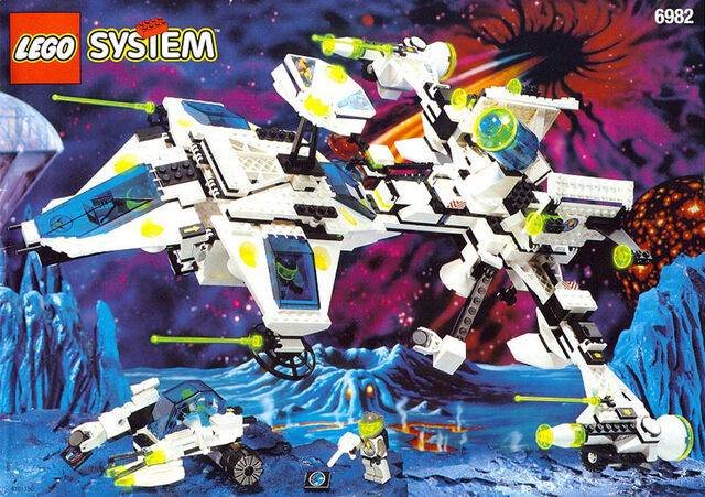 File:6982 Explorien Starship.jpg