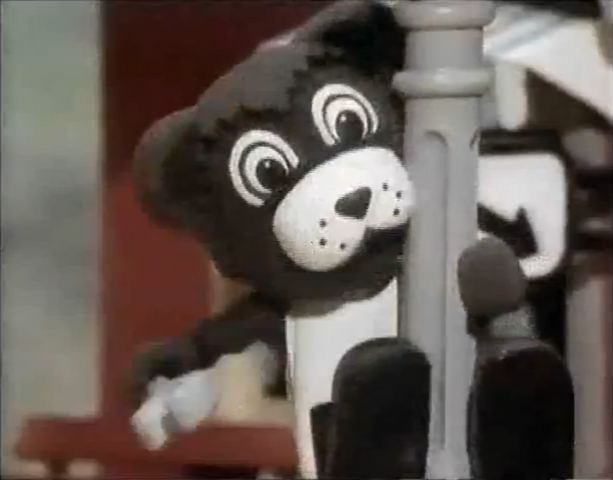 File:Billy holding a lampost.png
