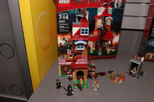 File:Burrowtoyfair8.jpeg