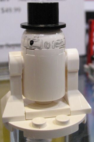 File:R2-D2 Snowman.jpg