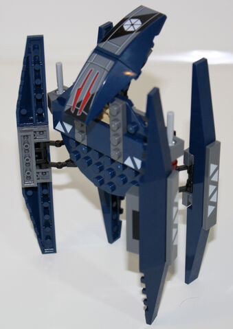 File:Vulture-droid-walking-profile.jpg