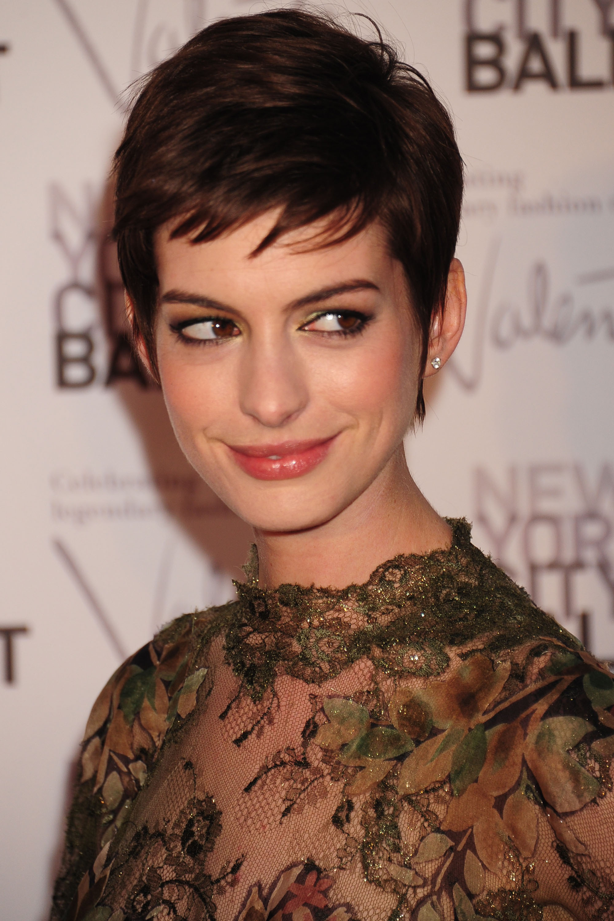 anne hathaway фото онлайн anne hathaway фото